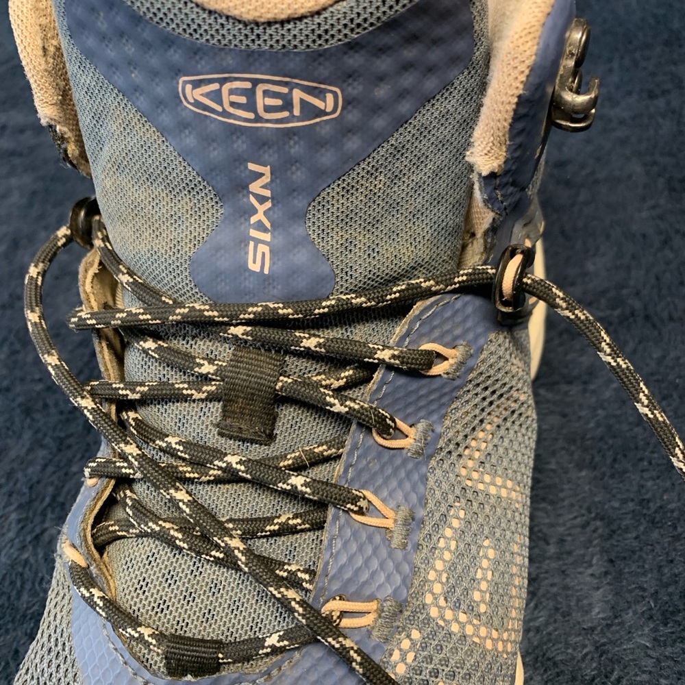 KEEN Women's Nxis Evo Mid Height Waterproof Fast Packing - Picture 3 of 6